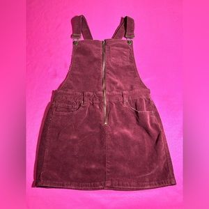 Super cute 🌸 thrifted maroon corduroy overall skirt